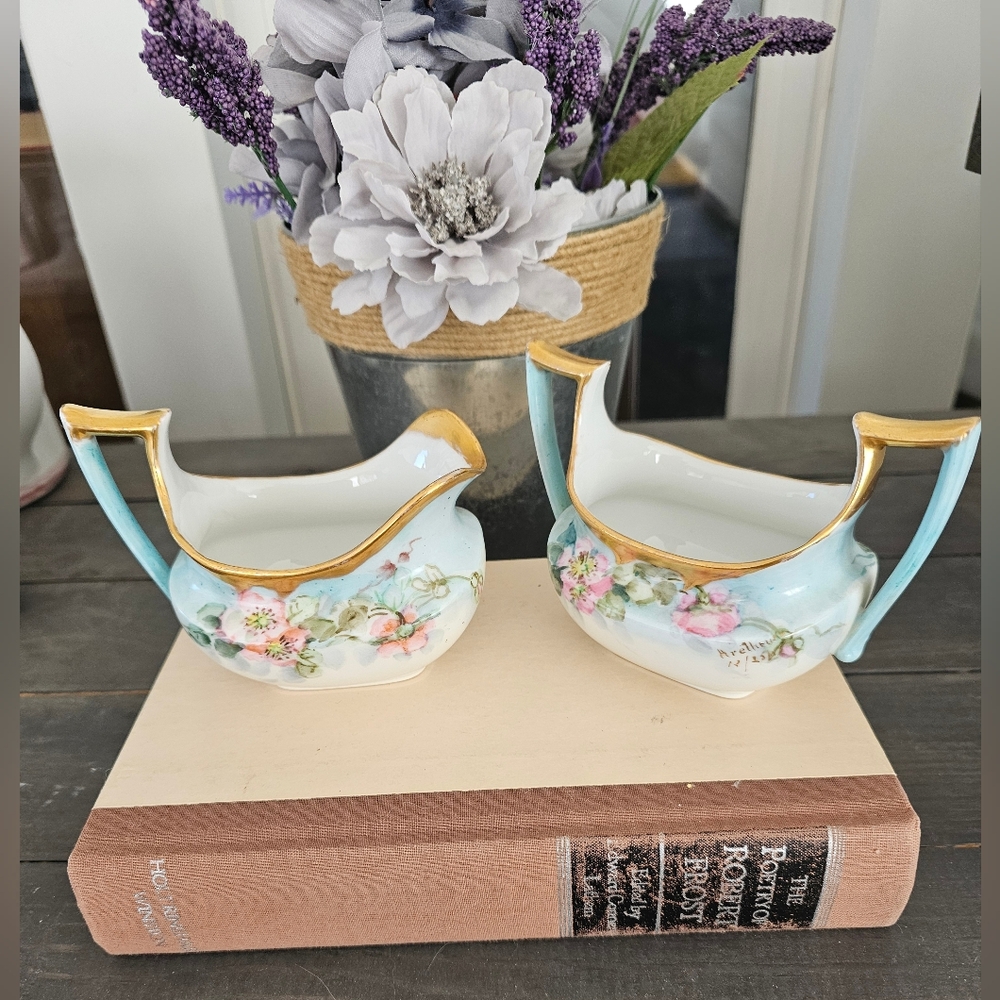 Vintage Cream And Sugar Set